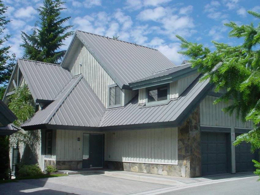 Photo of a typical Crystal Ridge Whistler unit