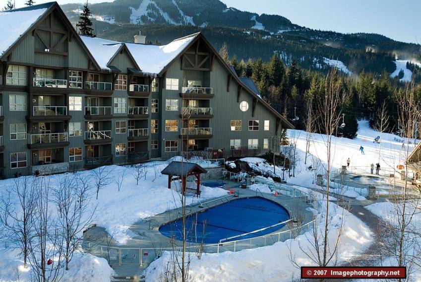 The Aspens in Whistler outdoor pool.