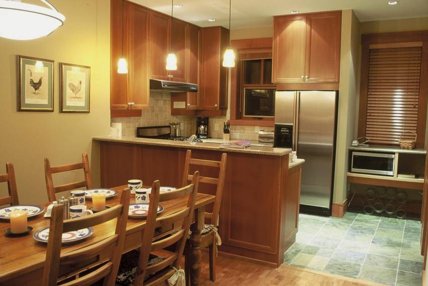 Taluswood Whistler kitchen and dining room