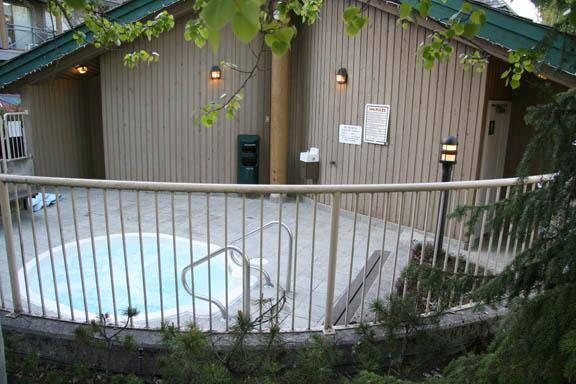 Share this outdoor hot tub with your friends and others in Valhalla in Whistler