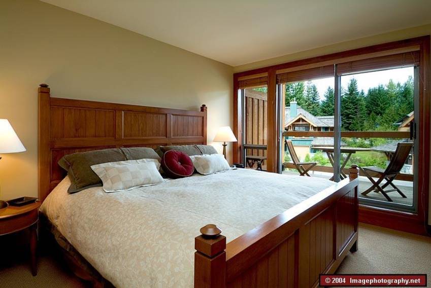 A modern master bedroom at Montebello