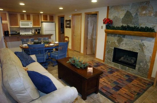 Sun Peaks 2 Bedroom Accommodation - Sundance Estates - #1008