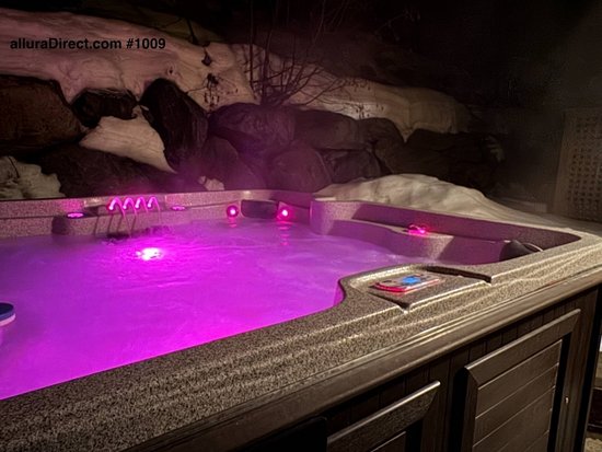 Sun Peaks 3 Bedroom Accommodation - Trails Edge - #1009