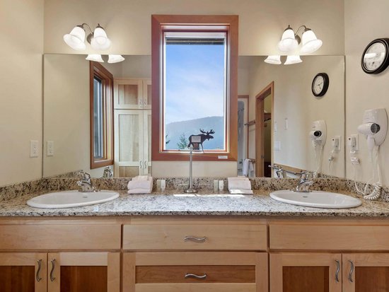 Sun Peaks 3 Bedroom Accommodation - Sundance Estates - #1012