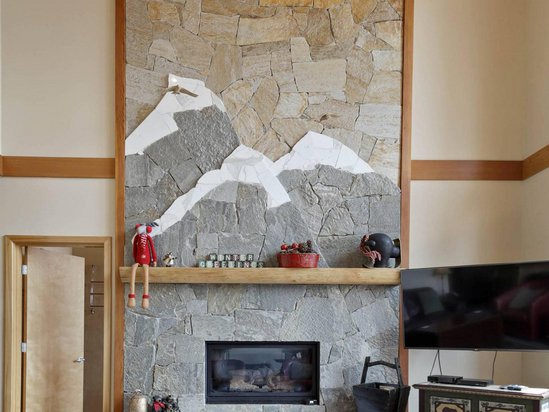 Sun Peaks 3 Bedroom Accommodation - Sundance Estates - #1012