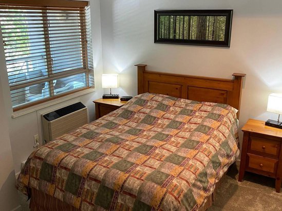 Whistler 1 Bedroom Accommodation - Whistler Town Plaza - Deer Lodge - #1045 Whistler 1 Bedroom Accommodation - Whistler Town Plaza - Deer Lodge - #1045