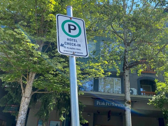 Whistler 1 Bedroom Accommodation - Whistler Town Plaza - Deer Lodge - #1045 Whistler 1 Bedroom Accommodation - Whistler Town Plaza - Deer Lodge - #1045