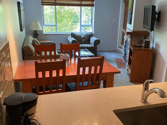 Whistler 1 Bedroom Accommodation - Whistler Town Plaza - Deer Lodge - #1045 Whistler 1 Bedroom Accommodation - Whistler Town Plaza - Deer Lodge - #1045
