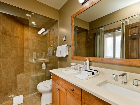 Big White 3 Bedroom Accommodation - Southpoint - #1049