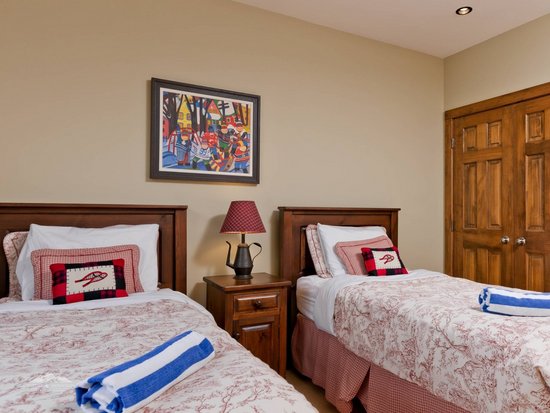 Big White 3 Bedroom Accommodation - Southpoint - #1049