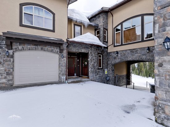 Big White 3 Bedroom Accommodation - Southpoint - #1049