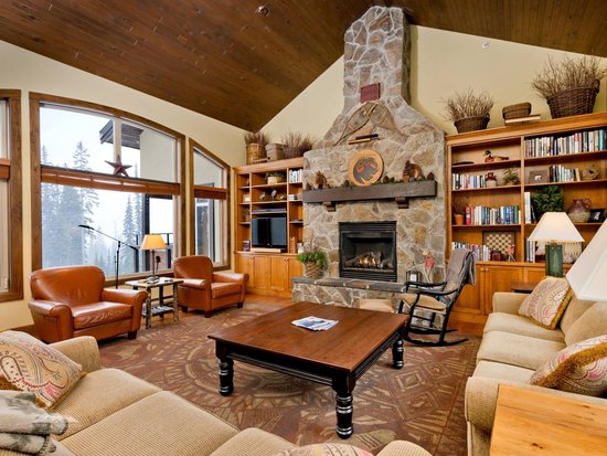 Big White 3 Bedroom Accommodation - Southpoint - #1049