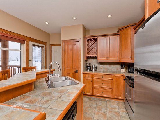 Big White 2 Bedroom Accommodation - Spyglass - #1059