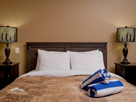 Big White 2 Bedroom Accommodation - Spyglass - #1059