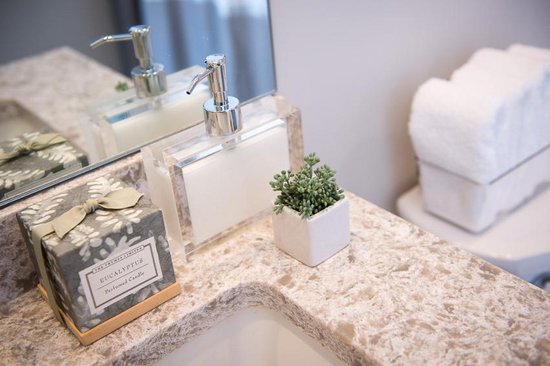 Whistler 4 Bedroom Accommodation - Tyndall Stone Lodge - #106