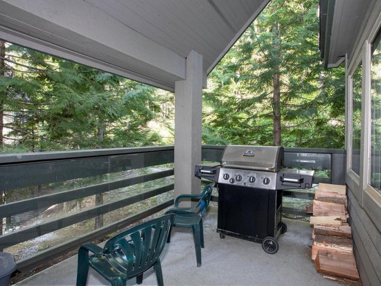 Whistler 5 Bedroom Accommodation - Snowgoose - #1093