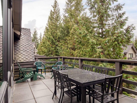 Whistler 5 Bedroom Accommodation - Snowgoose - #1093