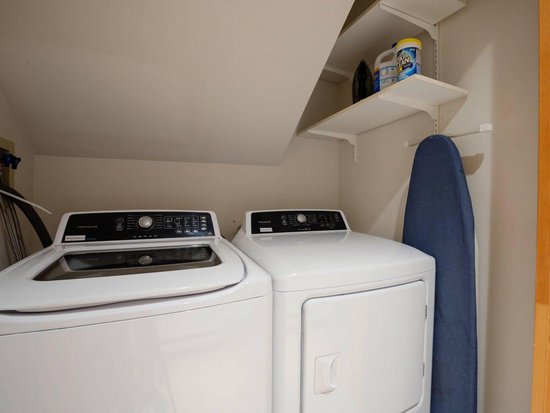 Whistler 5 Bedroom Accommodation - Snowgoose - #1093