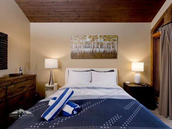 Big White 3 Bedroom Accommodation - Southpoint - #1107 Big White 3 Bedroom Accommodation - Southpoint - #1107