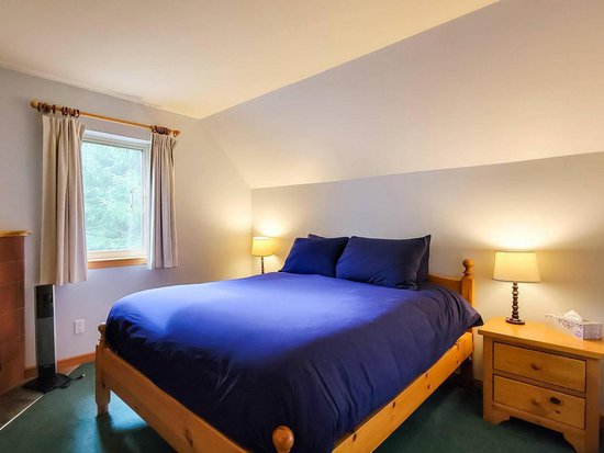 Whistler 10 Bedroom Accommodation - Chalet/House - #1122 Whistler 10 Bedroom Accommodation - Chalet/House - #1122