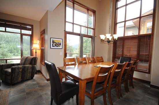 Sun Peaks 5 Bedroom Accommodation - Woodhaven - #1153 Sun Peaks 5 Bedroom Accommodation - Woodhaven - #1153