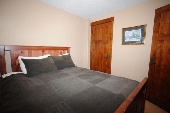 Sun Peaks 5 Bedroom Accommodation - Woodhaven - #1153 Sun Peaks 5 Bedroom Accommodation - Woodhaven - #1153