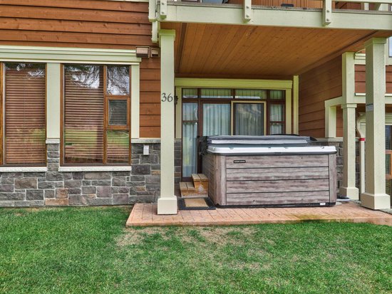 Sun Peaks 2 Bedroom Accommodation - Stone's Throw - #1181 Sun Peaks 2 Bedroom Accommodation - Stone's Throw - #1181