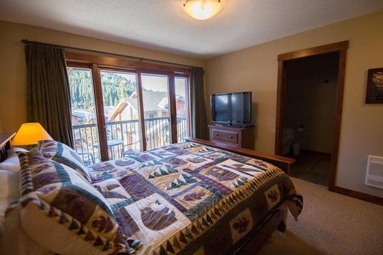 Sun Peaks 2 Bedroom Accommodation - Trapper's Landing - #1202 Sun Peaks 2 Bedroom Accommodation - Trapper's Landing - #1202