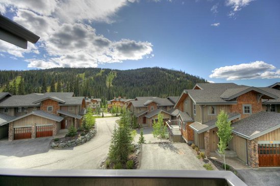 Sun Peaks 2 Bedroom Accommodation - Trapper's Landing - #1202 Sun Peaks 2 Bedroom Accommodation - Trapper's Landing - #1202