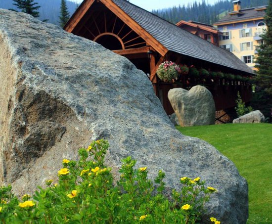 Sun Peaks 2 Bedroom Accommodation - Trapper's Landing - #1202 Sun Peaks 2 Bedroom Accommodation - Trapper's Landing - #1202