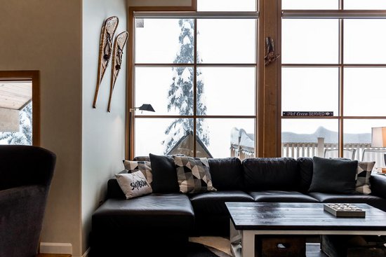 Big White 5 Bedroom Accommodation - Snow Pine Estates - #1219