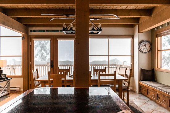 Big White 5 Bedroom Accommodation - Snow Pine Estates - #1219