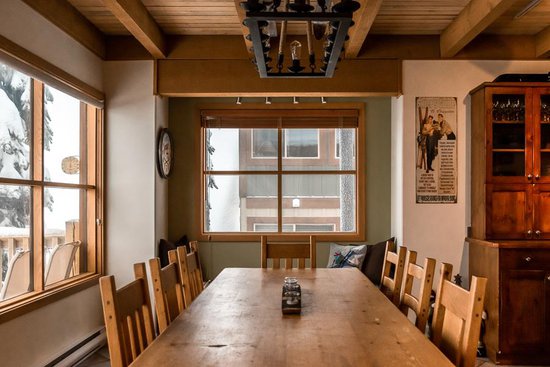 Big White 5 Bedroom Accommodation - Snow Pine Estates - #1219