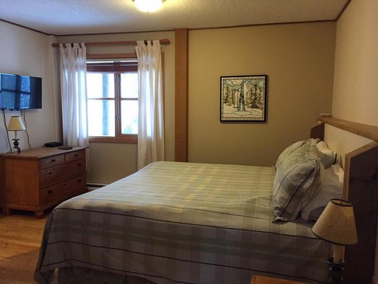 Big White 5 Bedroom Accommodation - Snow Pine Estates - #1219