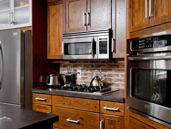 Big White 3 Bedroom Accommodation - Timbers - #1234 Big White 3 Bedroom Accommodation - Timbers - #1234