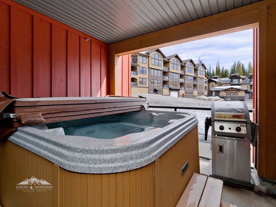Big White 4 Bedroom Accommodation - Timbers - #1235 Big White 4 Bedroom Accommodation - Timbers - #1235