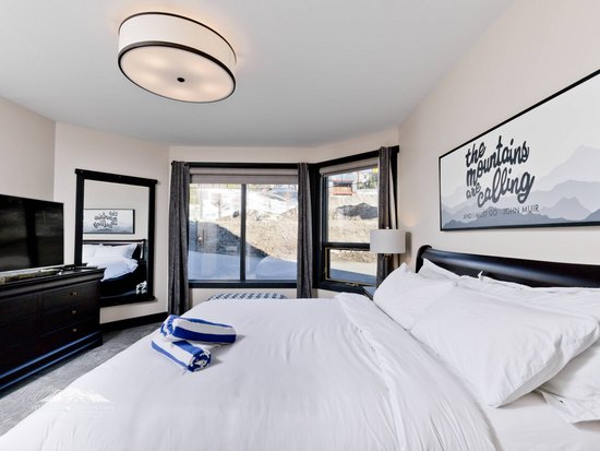 Big White 4 Bedroom Accommodation - Timbers - #1235 Big White 4 Bedroom Accommodation - Timbers - #1235