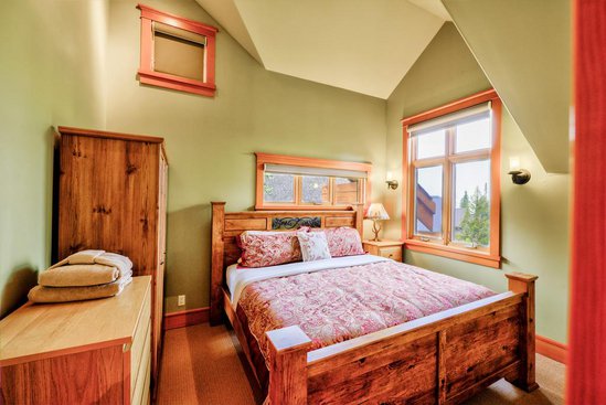 Kicking Horse 4 Bedroom Accommodation - Purcell Woods - #1296