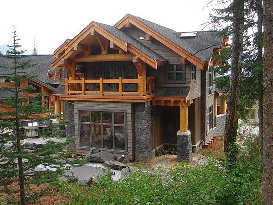 Kicking Horse 4 Bedroom Accommodation - Purcell Woods - #1296