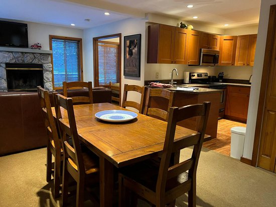 2 Bedroom Whistler Vacation Rental - StoneRidge