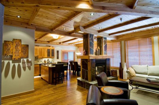 Big White 4 Bedroom Accommodation - Copper Kettle Lodge - #1396 Big White 4 Bedroom Accommodation - Copper Kettle Lodge - #1396