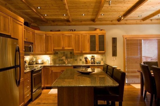 Big White 4 Bedroom Accommodation - Copper Kettle Lodge - #1396 Big White 4 Bedroom Accommodation - Copper Kettle Lodge - #1396