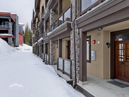 Big White 2 Bedroom Accommodation - Southpoint - #1405