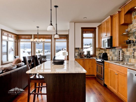 Big White 2 Bedroom Accommodation - Southpoint - #1405