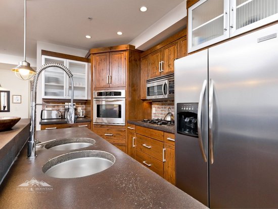 Big White 3 Bedroom Accommodation - Timbers - #1452