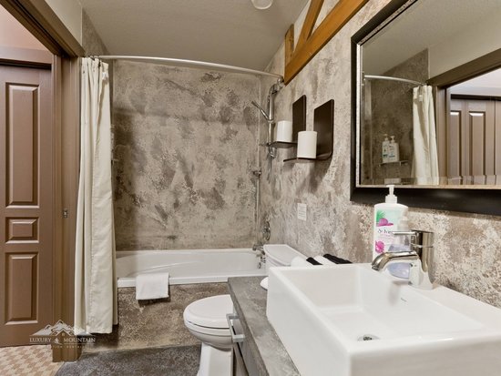 Big White 3 Bedroom Accommodation - Timbers - #1452