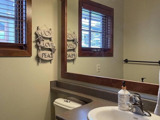 Sun Peaks 4 Bedroom Accommodation - Woodhaven - #1460 Sun Peaks 4 Bedroom Accommodation - Woodhaven - #1460