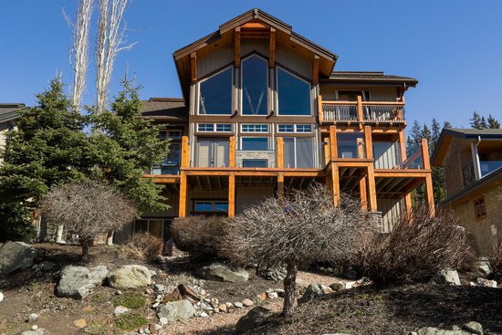 Sun Peaks 4 Bedroom Accommodation - Sundance Estates - #1469 Sun Peaks 4 Bedroom Accommodation - Sundance Estates - #1469