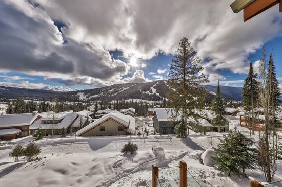 Sun Peaks 4 Bedroom Accommodation - Sundance Estates - #1469 Sun Peaks 4 Bedroom Accommodation - Sundance Estates - #1469