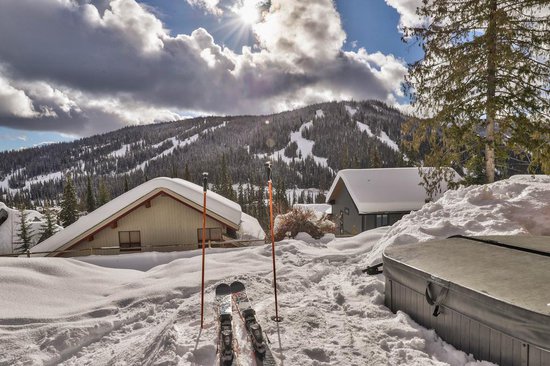 Sun Peaks 4 Bedroom Accommodation - Sundance Estates - #1469 Sun Peaks 4 Bedroom Accommodation - Sundance Estates - #1469